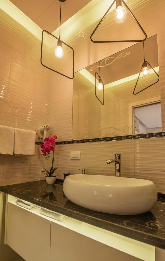 Apartments Vujicic Tivat Luaran gambar