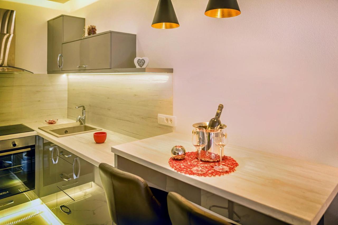 Apartments Vujicic Tivat Luaran gambar